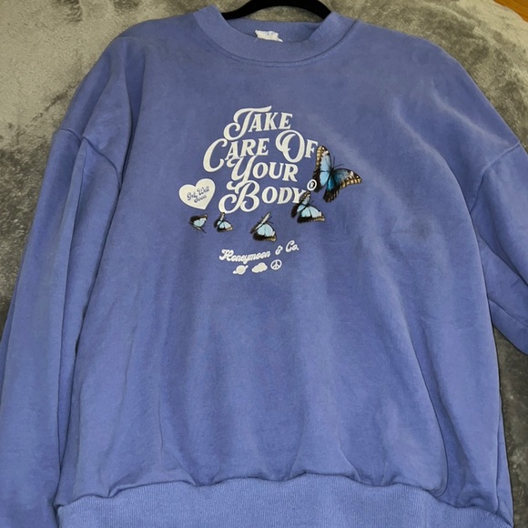 Ariana Grande ‘get well soon’ Crewneck *as worn by Ariana* - Picture 1 of 2